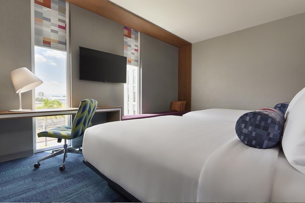 Aloft Queretaro El Salitre